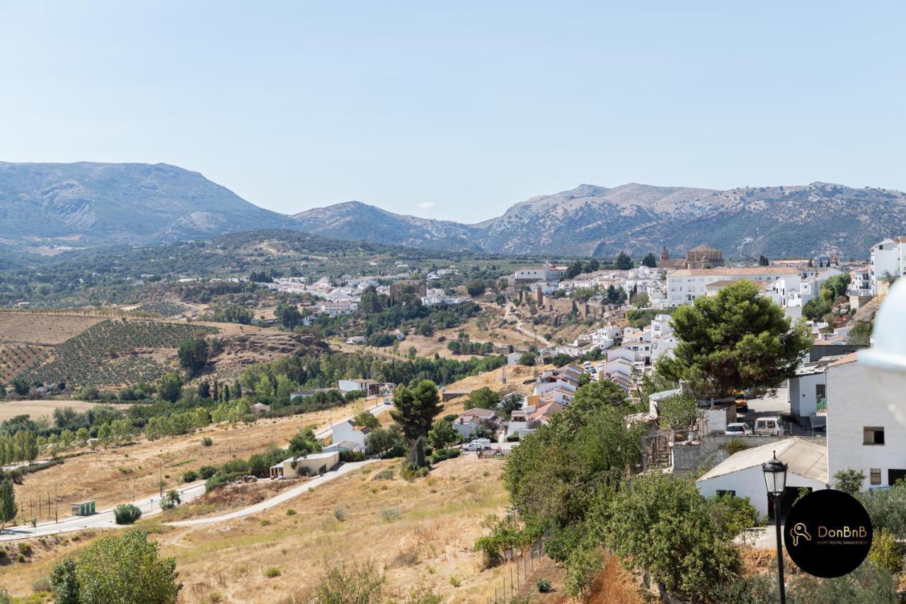 Apartment La Peineta Ronda Eksteriør billede